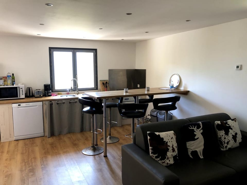 Gite du Chalet Barnabas Relais Motards Apartment in Auvergne-Rhône-Alpes