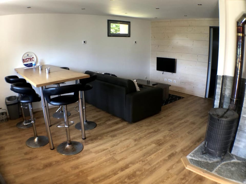 Gite du Chalet Barnabas Relais Motards Apartment in Auvergne-Rhône-Alpes