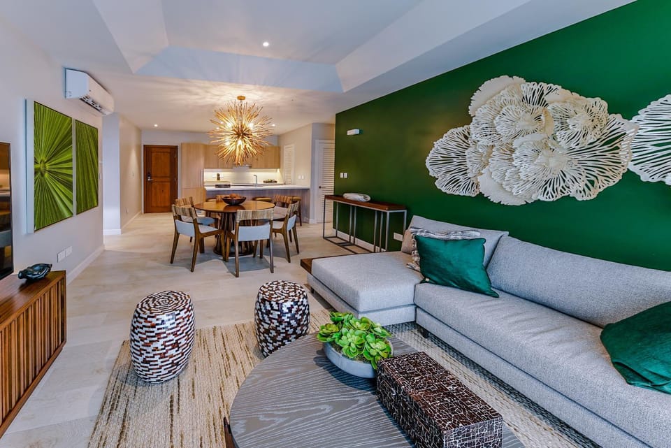 Kitchen or kitchenette, Living room, Seating area, Dining area
