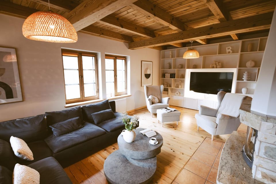 DOM POD STRZECHĄ, NAD RZEKĄ - 200m2 House in Pomeranian Voivodeship