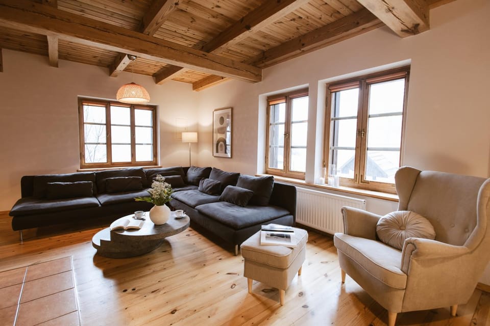 DOM POD STRZECHĄ, NAD RZEKĄ - 200m2 House in Pomeranian Voivodeship