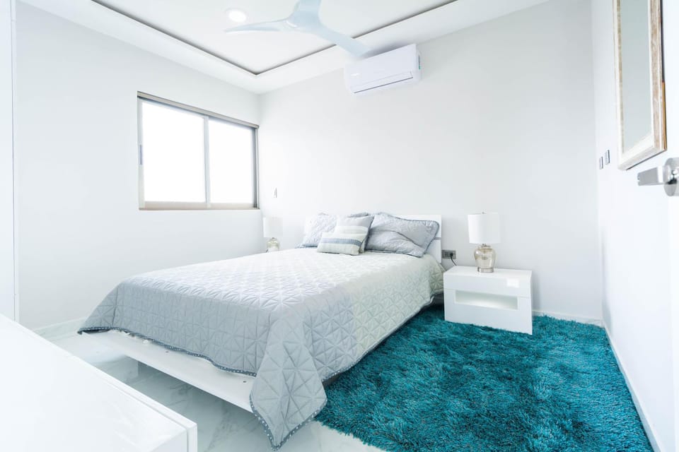 Palmarena Rooms & Residences - Long Stay Comfort with Parking, Sauna, Gym & Pool - Steps from 5th Avenue Hotel in Playa del Carmen