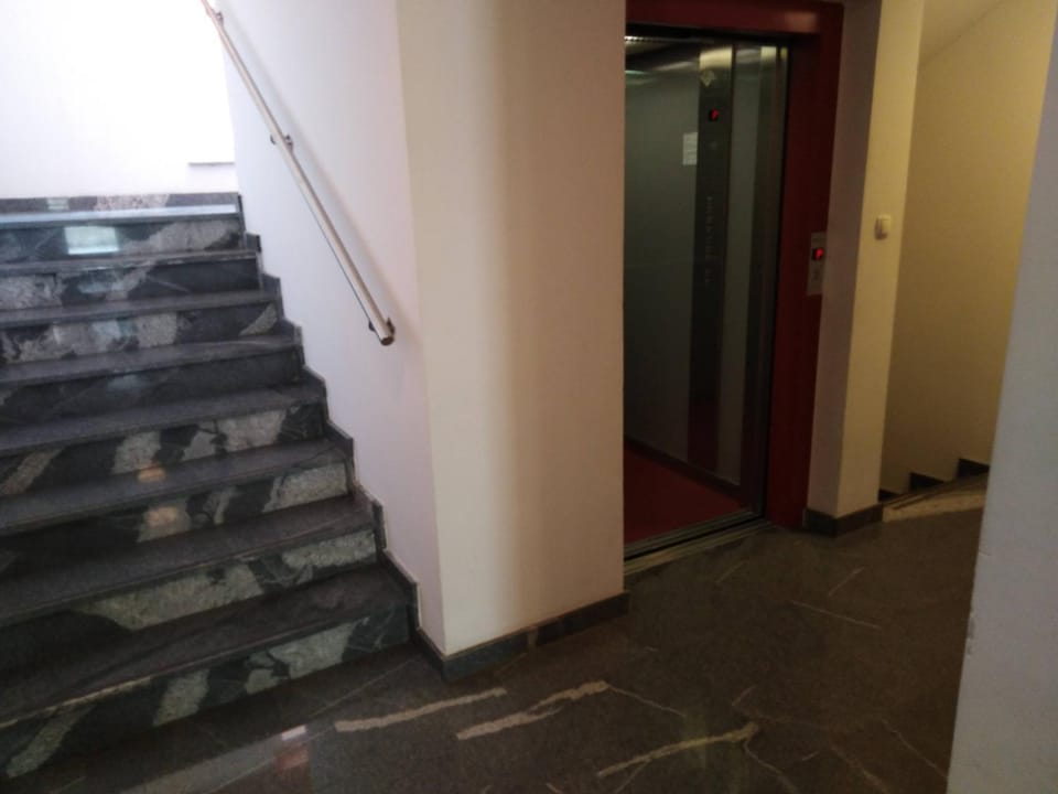 elevator