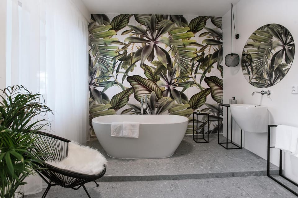 Bathroom, Bath