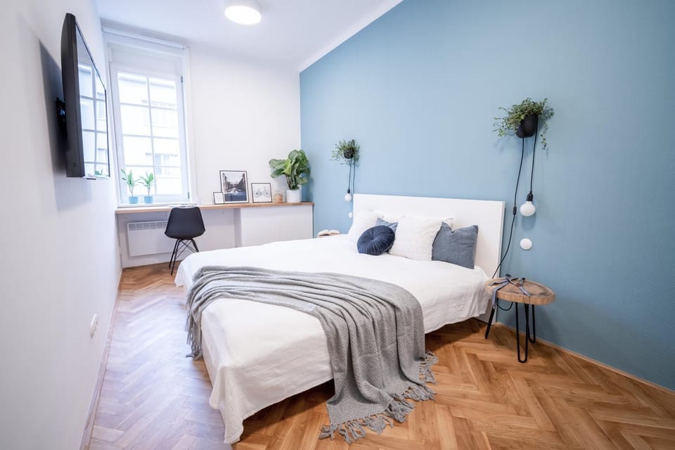 Bed, Bedroom