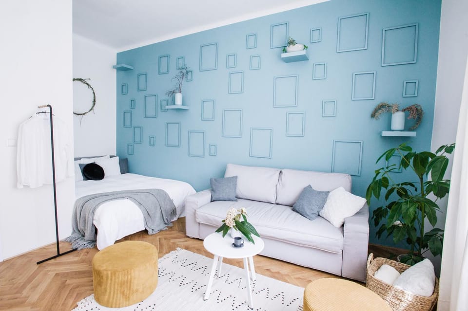 Seating area, Bedroom