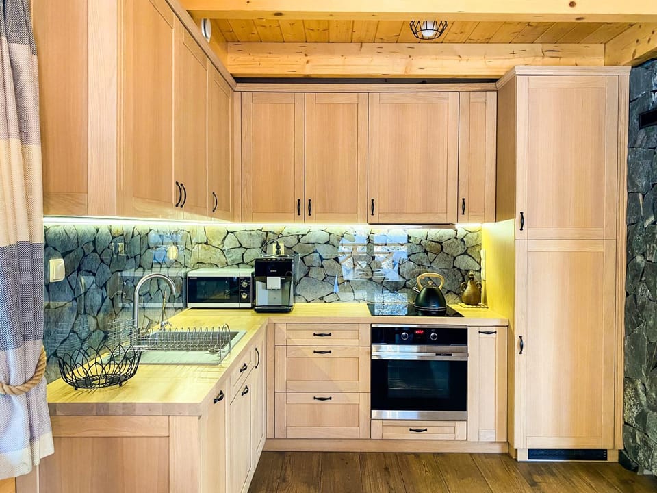 Kitchen or kitchenette, dishwasher, minibar, pet friendly, stove