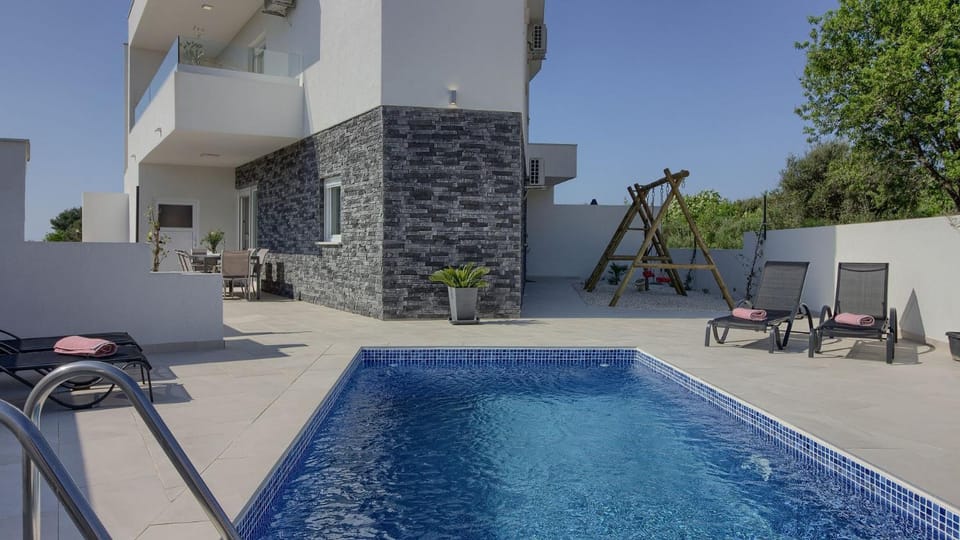 Vila White Jasmin Villa in Medulin
