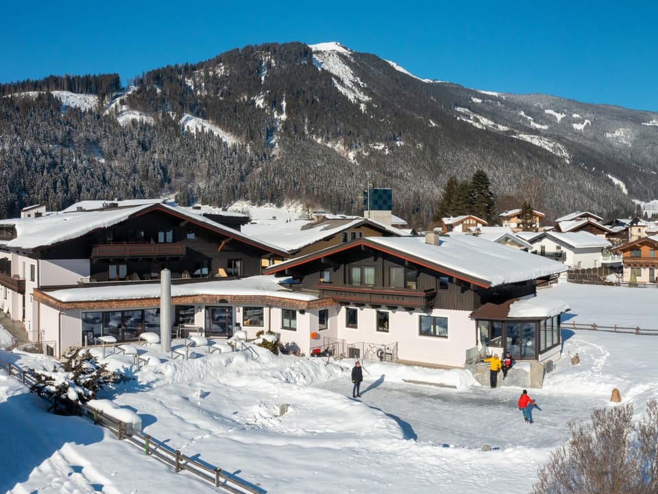 Property building, Winter