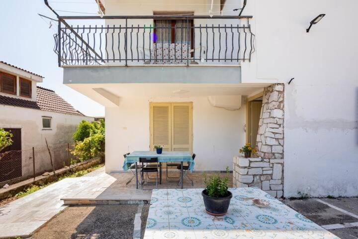 guesthouseminturnoit Lucia Sparagna Apartment in Lazio