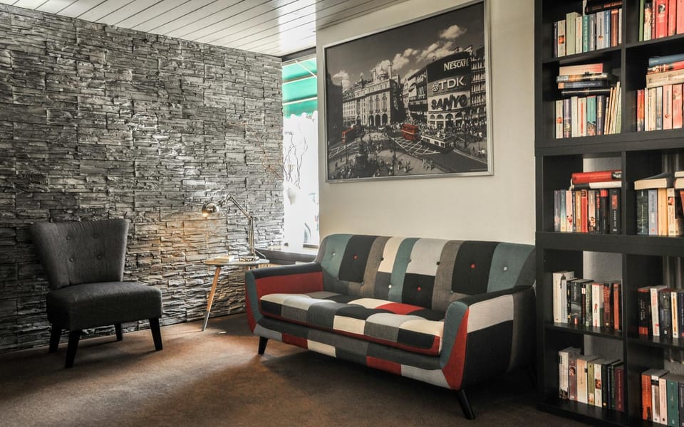 Library, Lobby or reception, Seating area