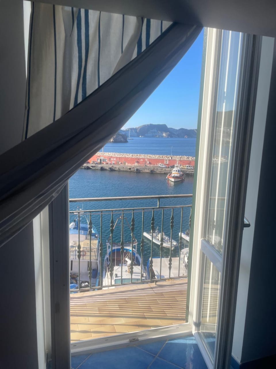 Agenzia Isotur LOCANDA NONNA GIULIA 32 VISTA MARE - Soppalcata Apartment in Ponza