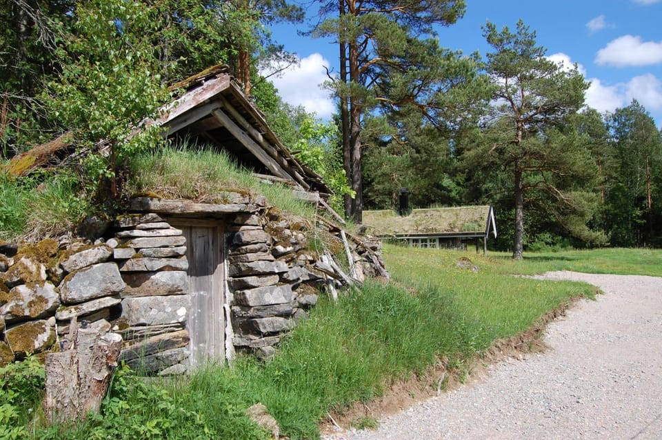 Nearby landmark