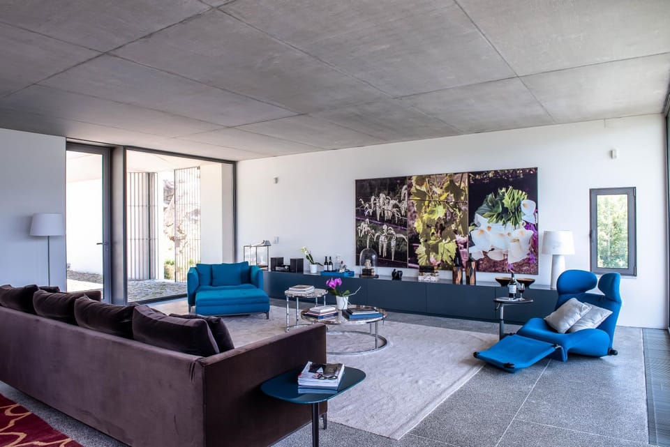 Communal lounge/ TV room