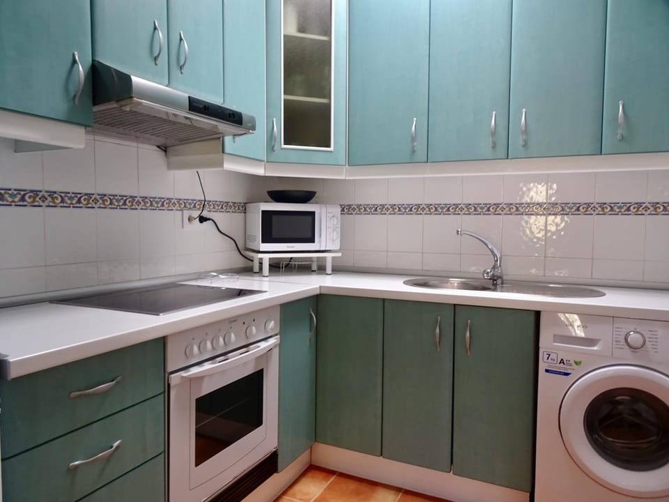 Kitchen or kitchenette, minibar, pet friendly, stove, toaster, washing machine