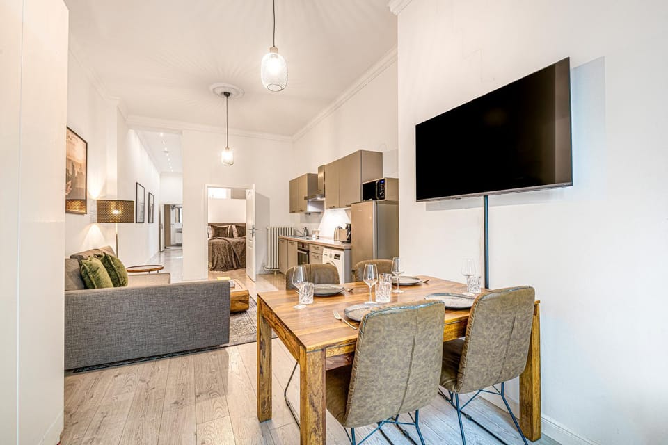 The Lohmeyerstr lI - Group Flat in Central Berlin, Family-Friendly, 2BR, 4- 6 Guests Apartment in Berlin