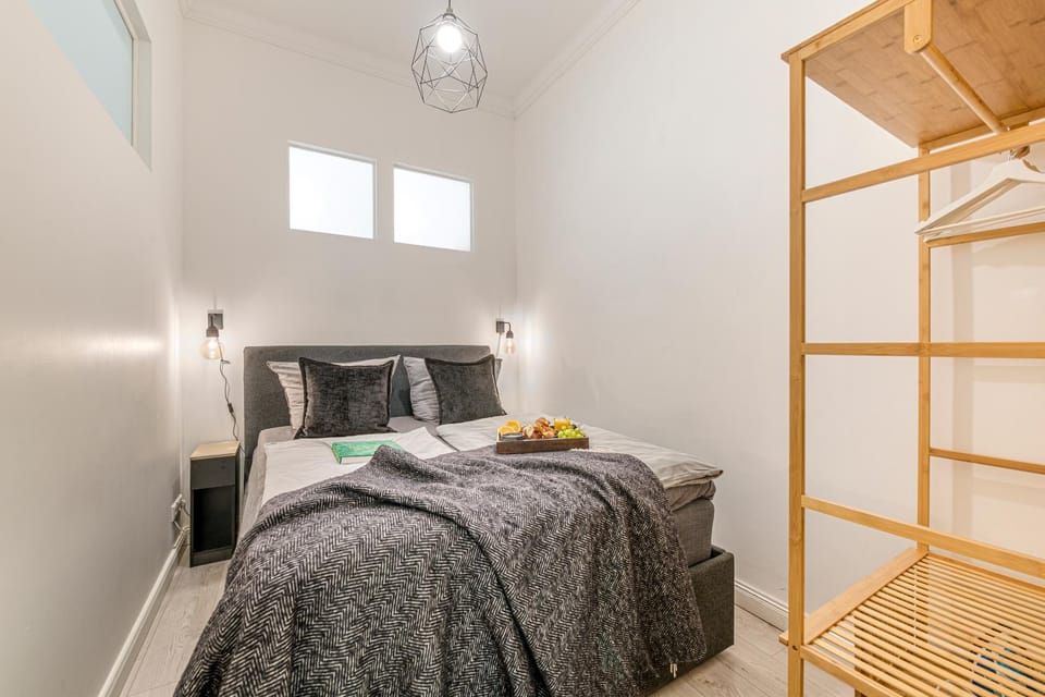 The Lohmeyerstr lI - Group Flat in Central Berlin, Family-Friendly, 2BR, 4- 6 Guests Apartment in Berlin
