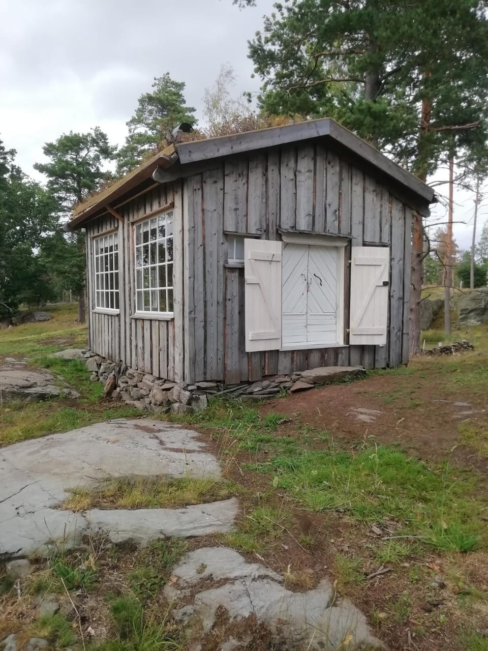 Property building, Location