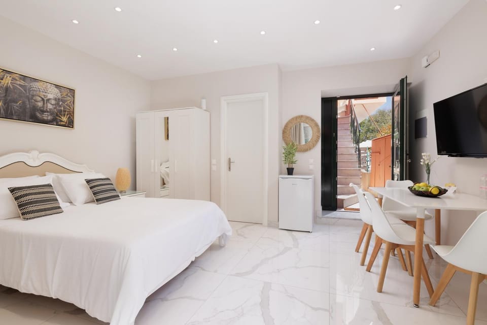 Corfu Town Luxury Studios -D House in Corfu