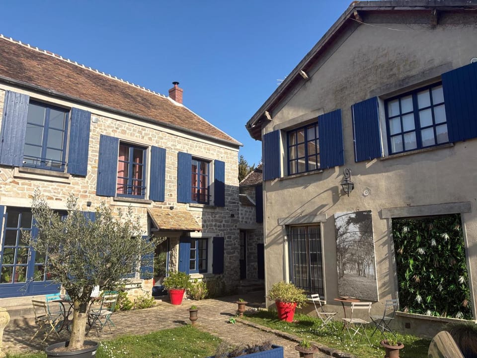 Property building, Garden