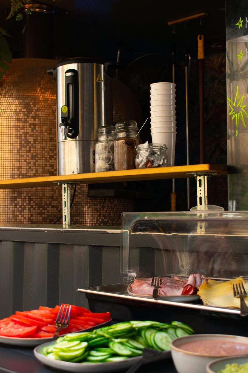 Food and drinks, Food