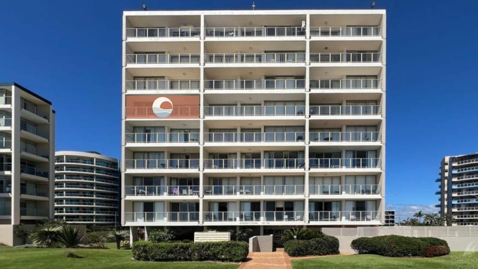 Property building, Location