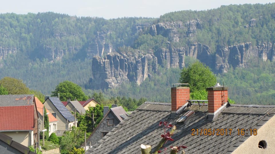 Ferienwohnung Felsblick Apartment in Sächsische Schweiz-Osterzgebirge