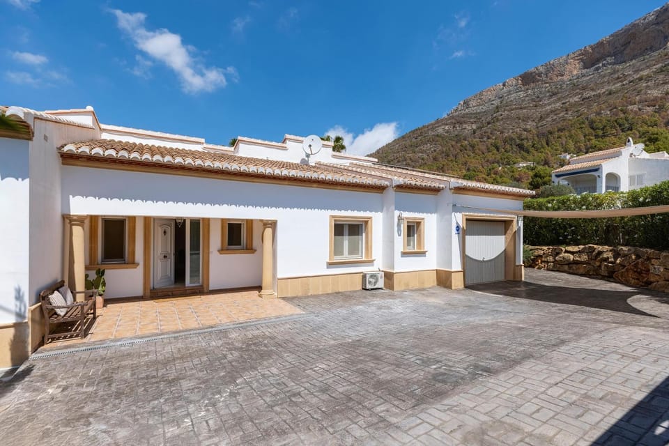 Casa Caramelo by BonCasa Costa Blanca Villa in Marina Alta