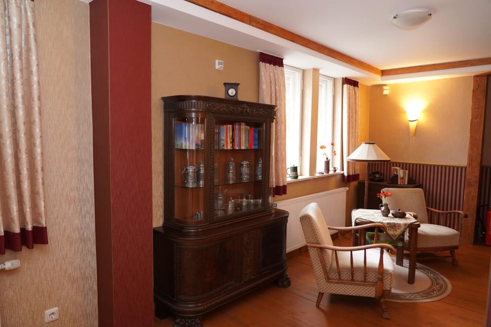 Library, Seating area, Internal: Not applicable to any particular room