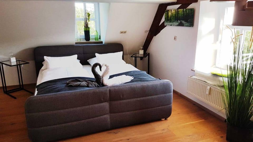 Bed, Bedroom