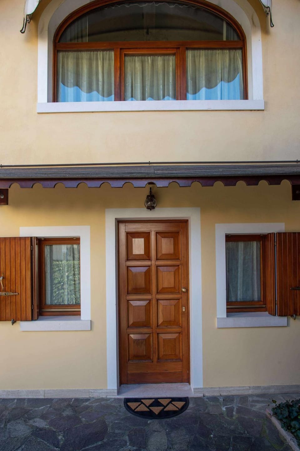 Facade/entrance