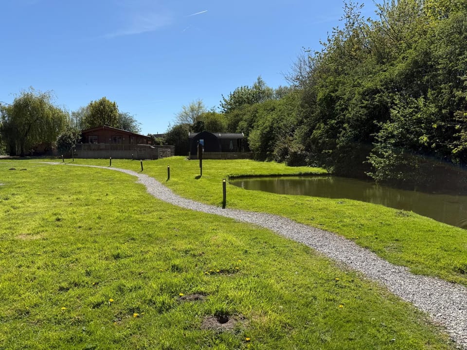 Fox Lodge at Owlet Hideaway - with Hot Tub, Near York House in England