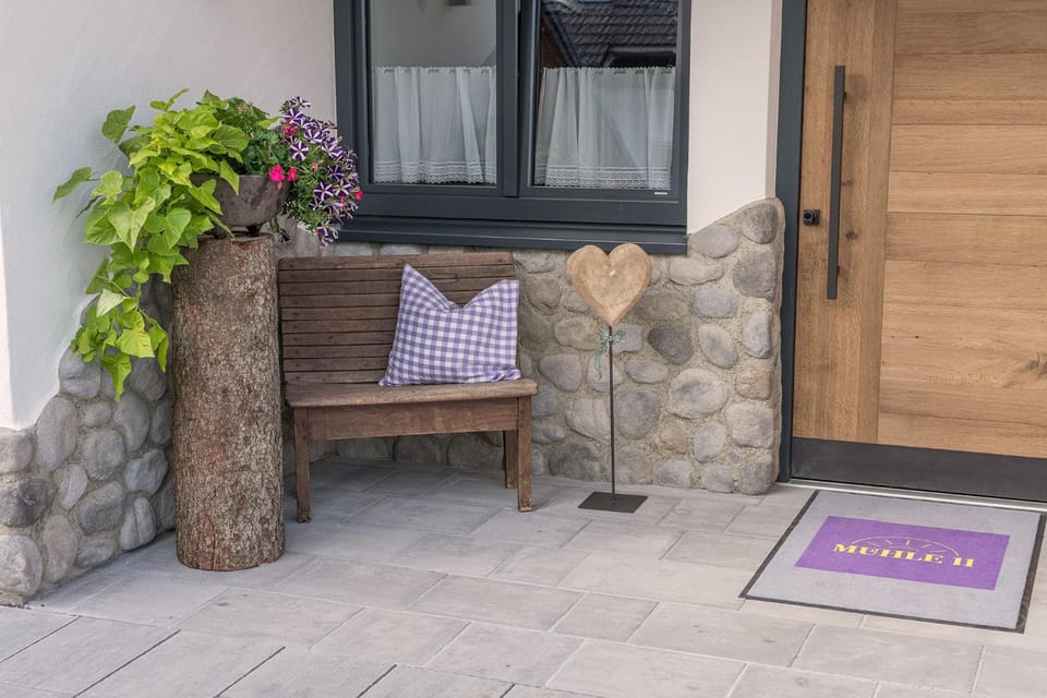 Facade/entrance, Property logo or sign, Other, Decorative detail