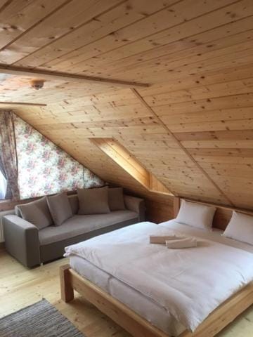 Ubytovanie v Superior izbách v podkroví Koliba Pacho Apartment in Slovakia