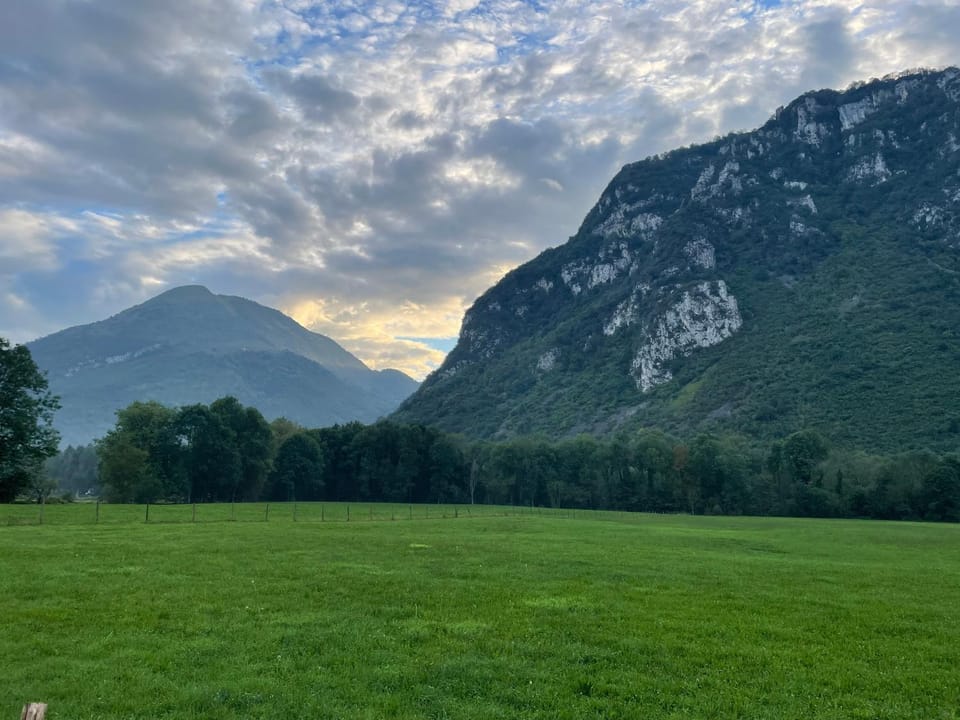 Nearby landmark, Natural landscape, Mountain view