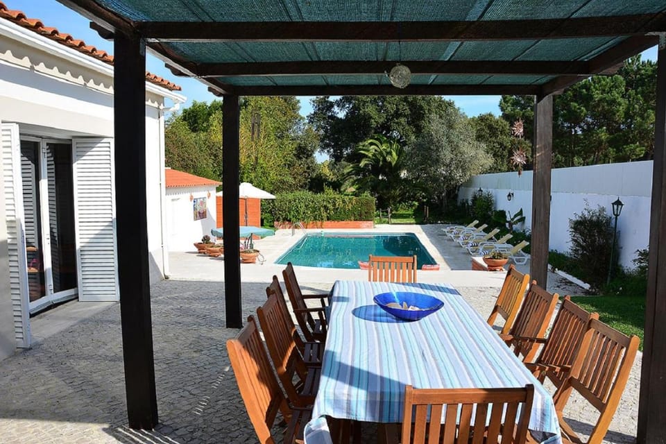 Villa Flora Villa in Setubal District