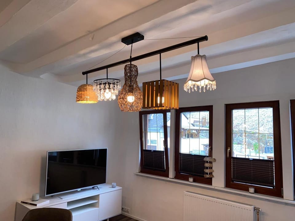 Schöne Ferienwohnung Burgruine Fachwerkhaus Apartment in Rhein-Hunsrück-Kreis