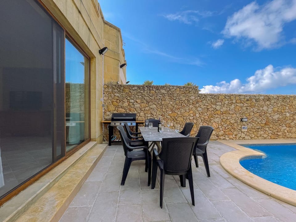 BBQ facilities, View (from property/room), Seating area, Pool view, Swimming pool, sunbed