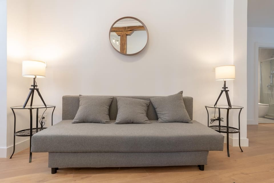 Bed, Living room