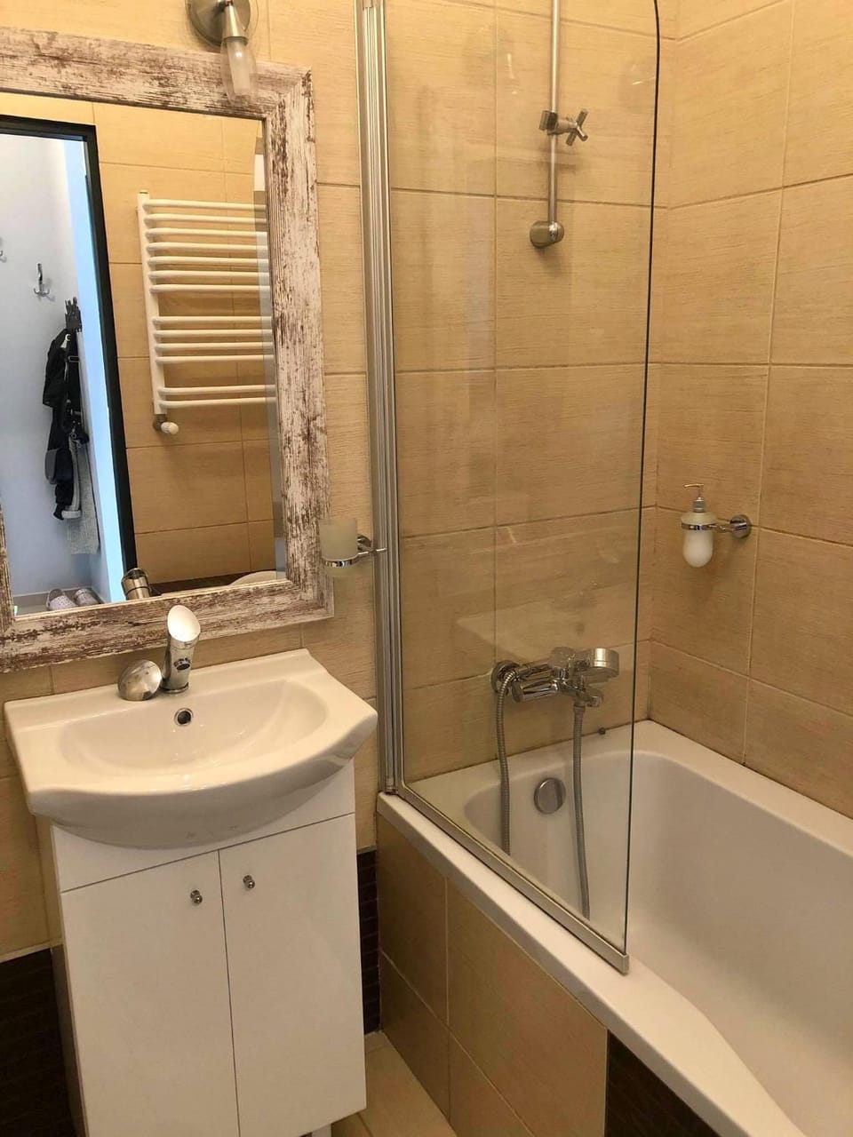 Apartament Miętowa Sowa Apartment in Lower Silesian Voivodeship
