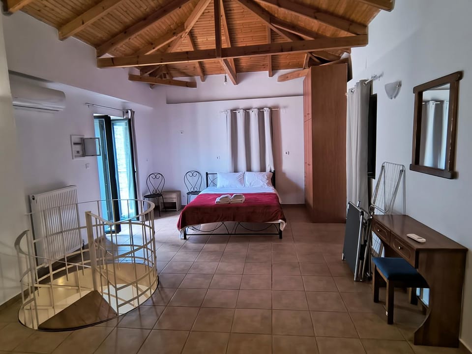 Frigano 2 Apartment in Messenia