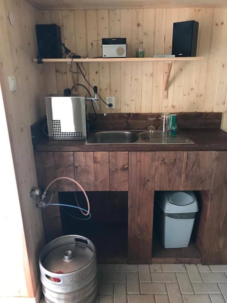 Lounge or bar, Communal kitchen