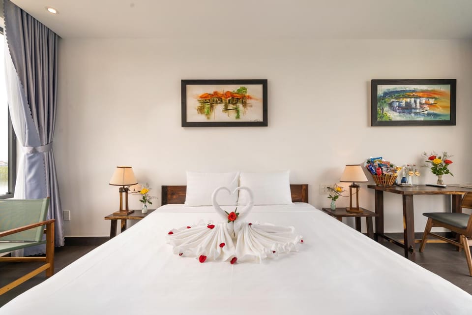 Bedroom, bunk bed