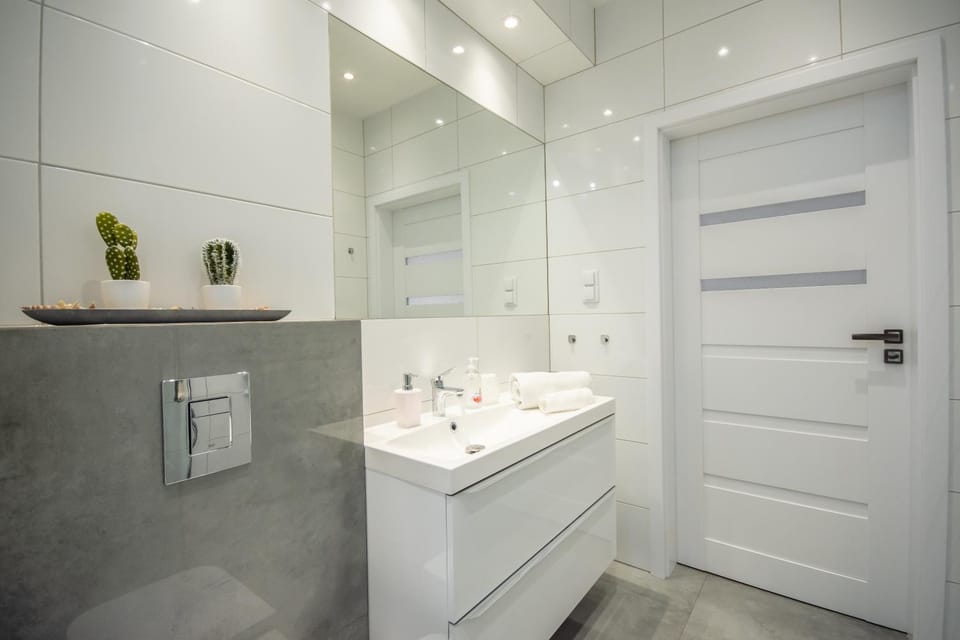 Shower, Bathroom, towels