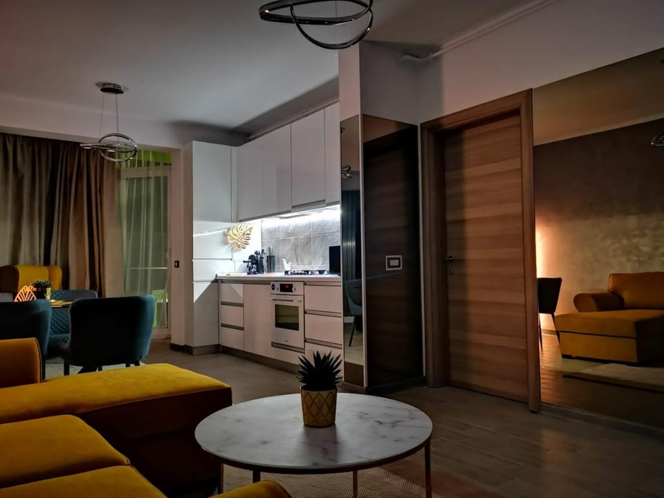 Kitchen or kitchenette, Living room, Dining area