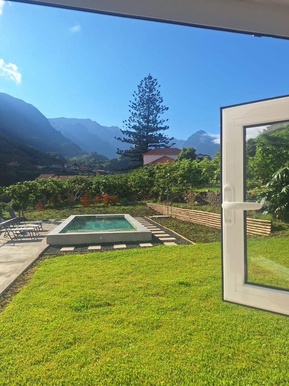 Garden, Mountain view, Pool view, Swimming pool