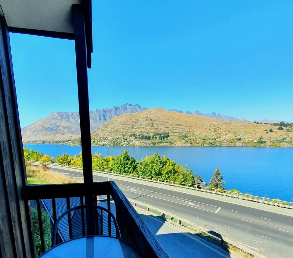 Million dollar view Apartment in Queenstown