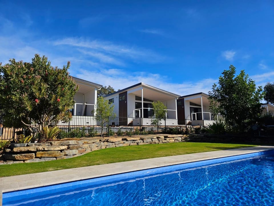 Murray Bridge Tourist Park - Adult Only Campground/ 
RV Resort in Murray Bridge