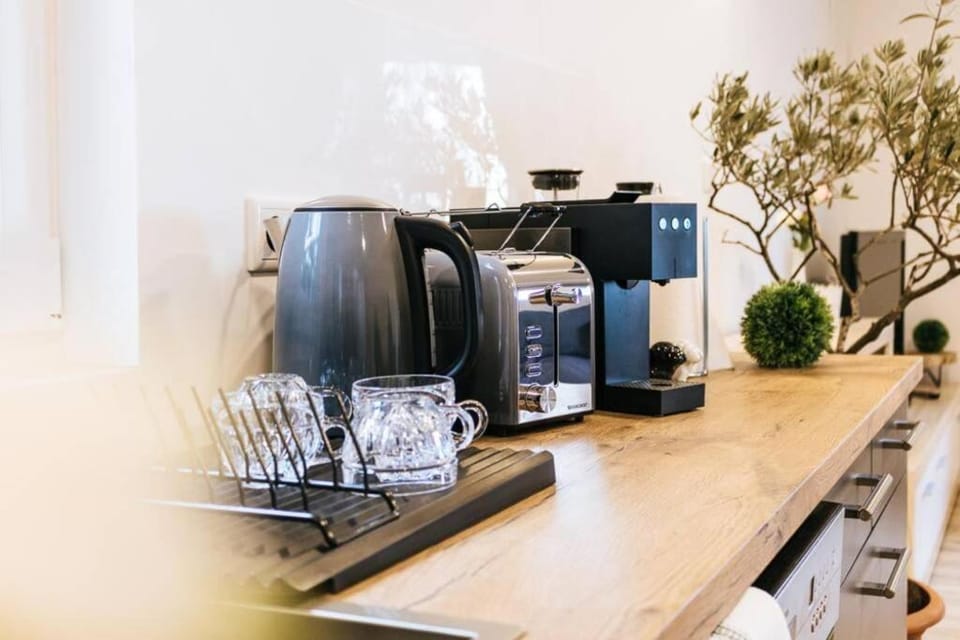 Coffee/tea facilities, Kitchen or kitchenette