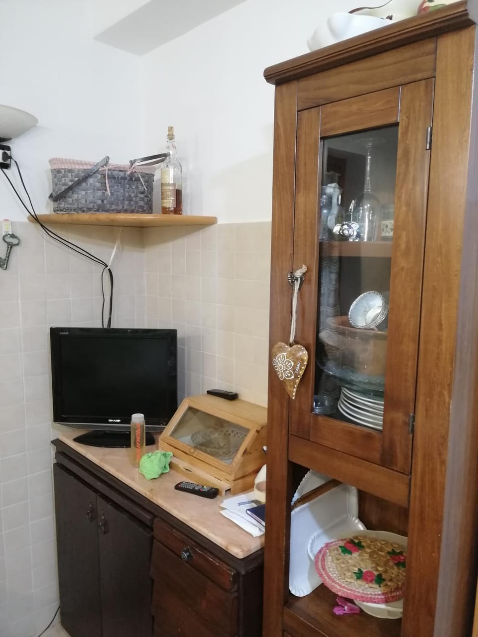 Kitchen or kitchenette, Breakfast